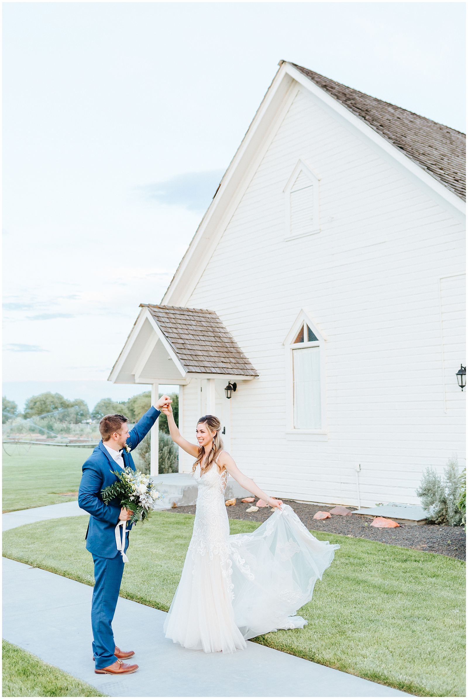 Intimate Still Water Hollow Wedding Husband and Wife Golden Hour Photos