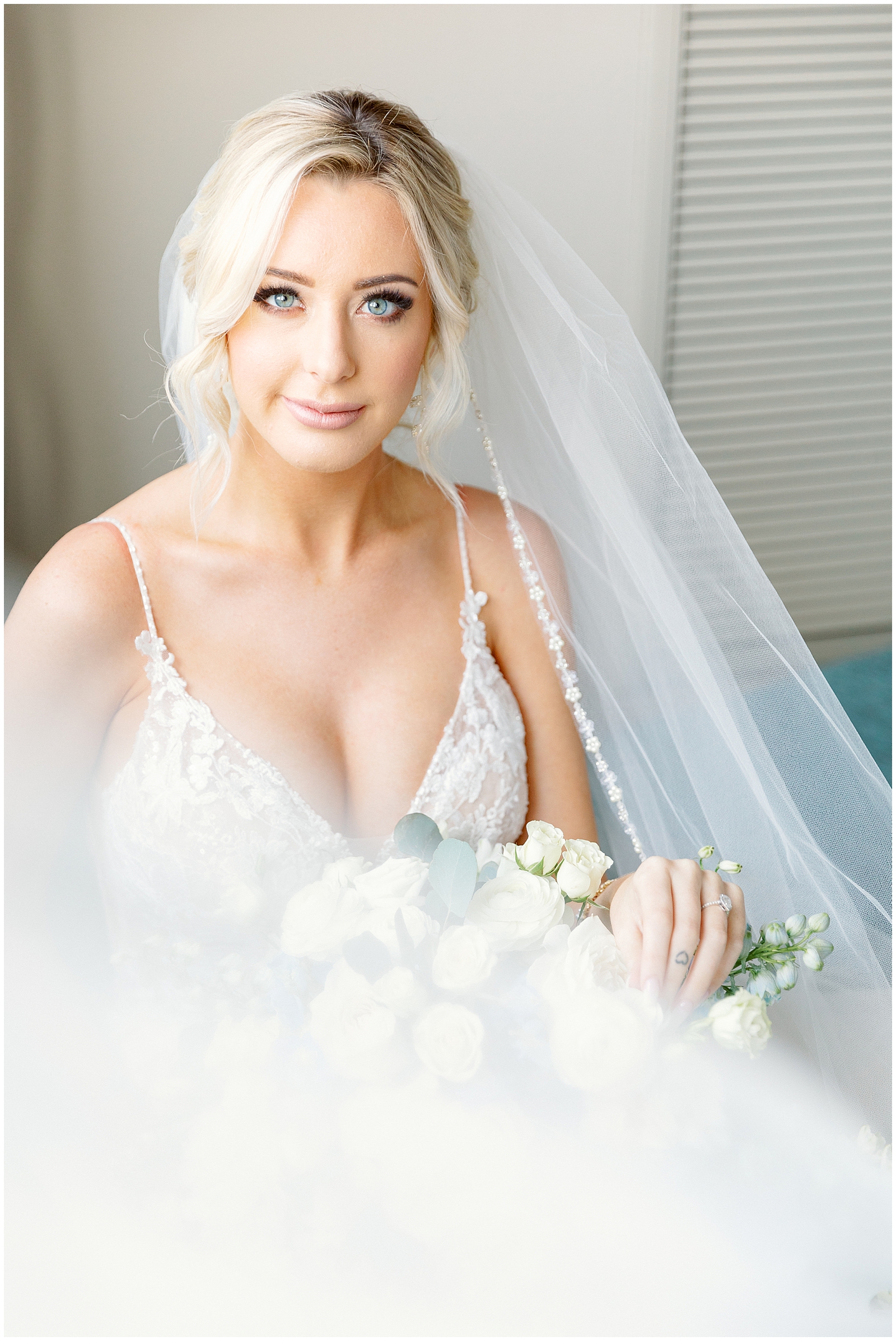 Marie Selby Gardens Wedding Florida - Destination Wedding Photographers Bridal Portrait