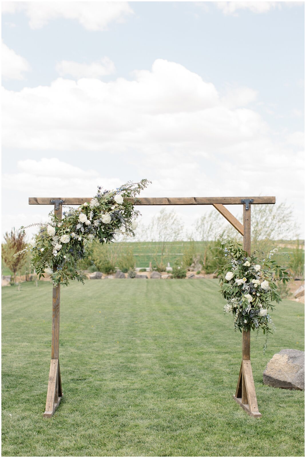 Prairie's Edge Kuna Wedding - karlianddavid.com